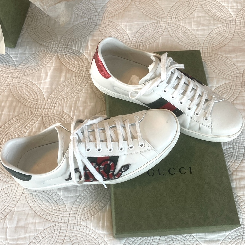 Men size 11 Gucci snake red and green Gucci sneakers
